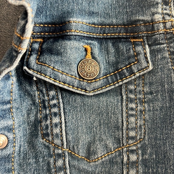 Girls Denim Jacket - Size Medium - Picture 2 of 4